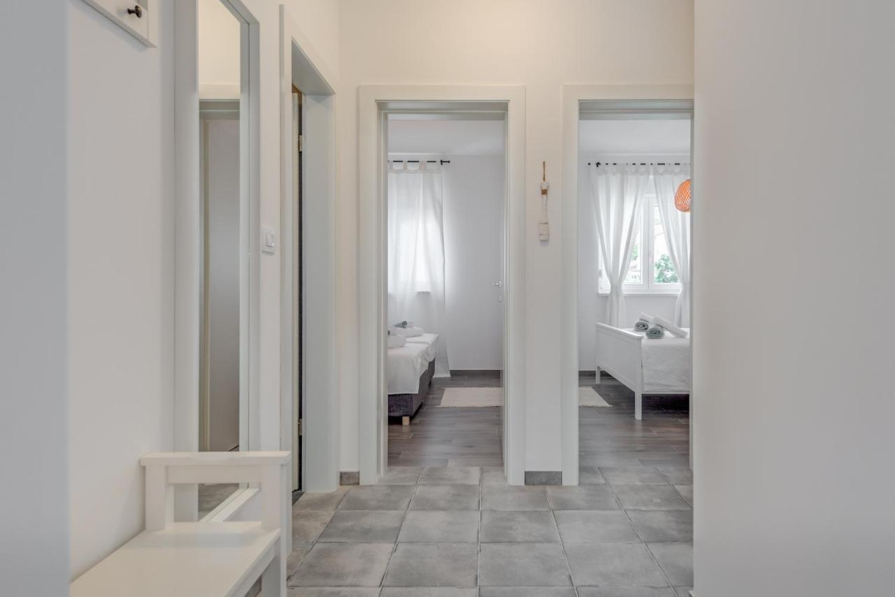 New And Chic Place Near Old Town Of Trogir Exteriér fotografie