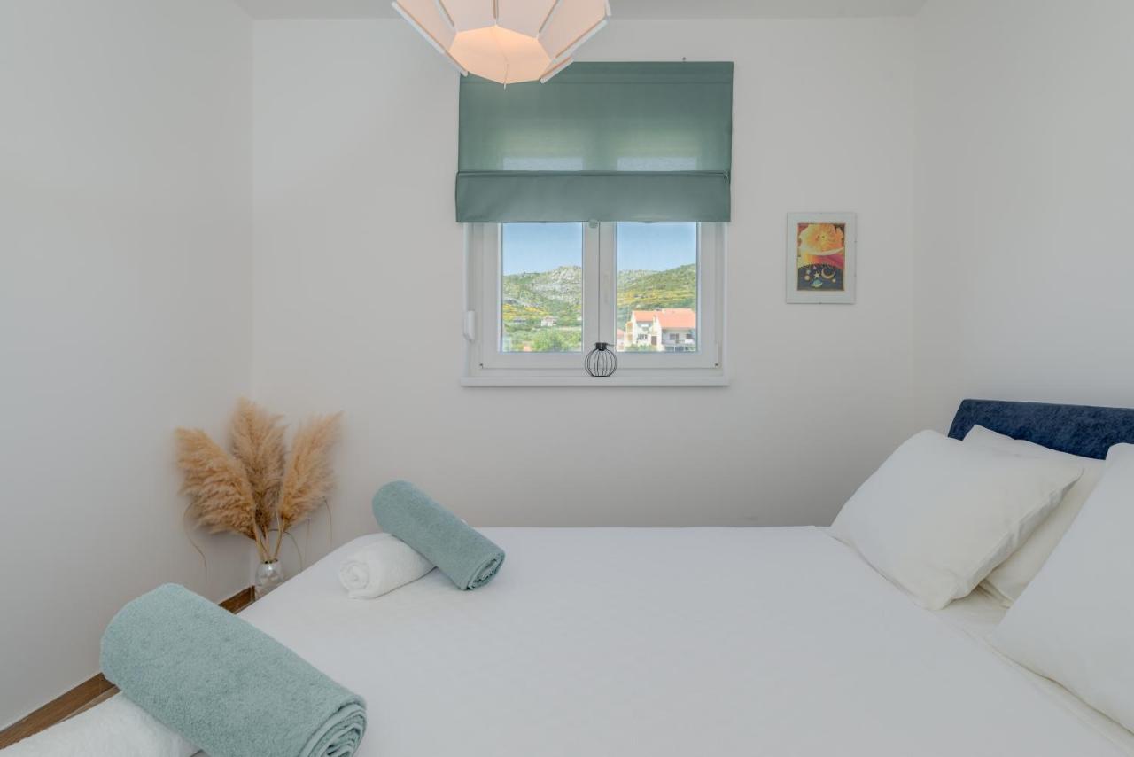 New And Chic Place Near Old Town Of Trogir Exteriér fotografie