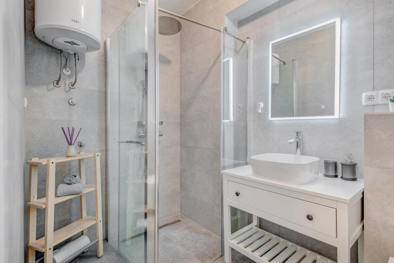 New And Chic Place Near Old Town Of Trogir Exteriér fotografie