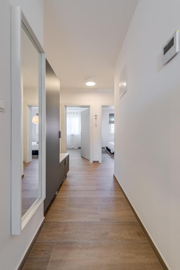 New And Chic Place Near Old Town Of Trogir Exteriér fotografie