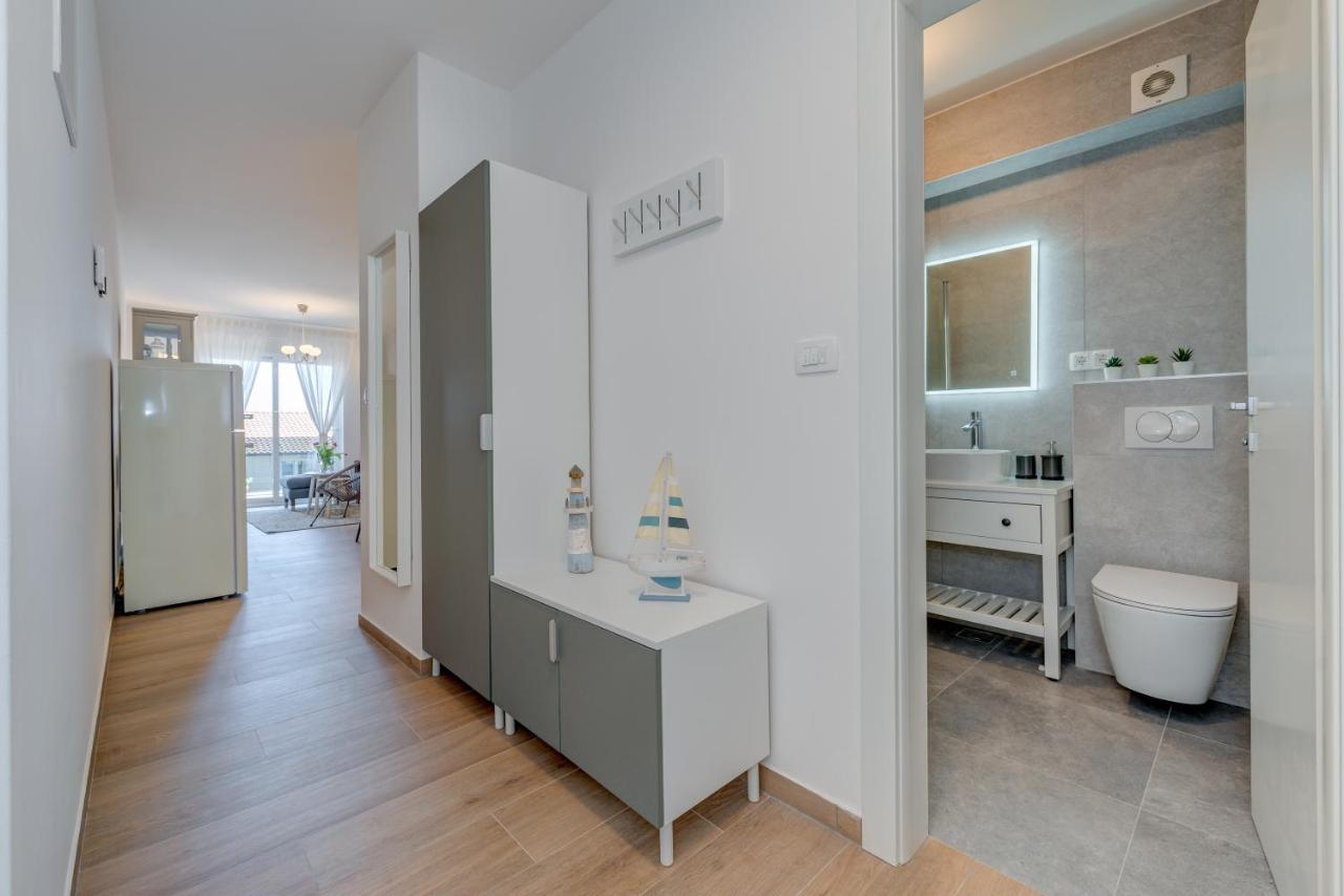 New And Chic Place Near Old Town Of Trogir Exteriér fotografie